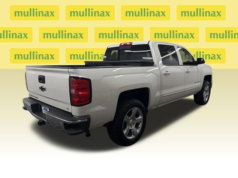 Used 2015 Chevrolet Silverado 1500 LT w/ LT Convenience Package image 3