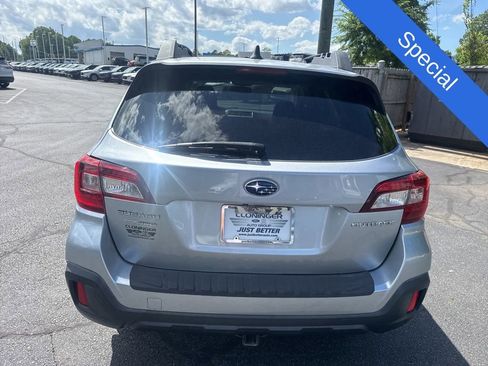 Used 2018 Subaru Outback 2.5i Limited AWD/4WD image 5