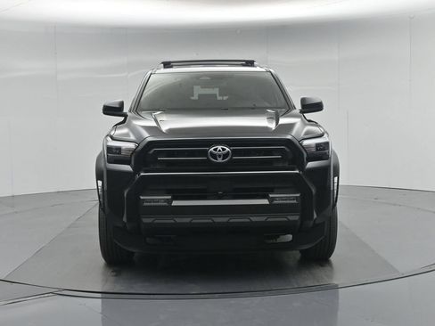 Used 2025 Toyota 4Runner SR5 AWD/4WD image 27