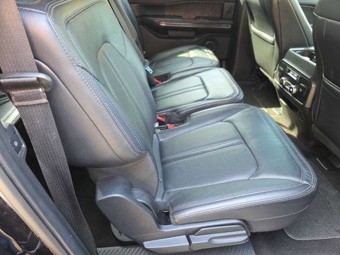 Used 2019 Ford Expedition Max Limited image 19