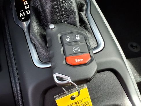 Used 2022 Jeep Gladiator Sport AWD/4WD image 20