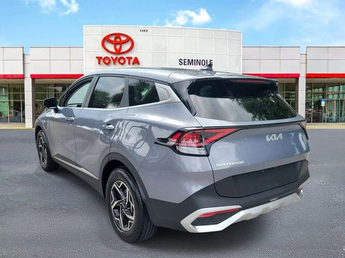Used 2025 Kia Sportage LX FWD image 4