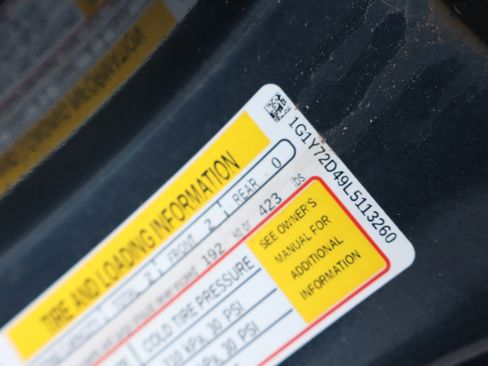 Used 2020 Chevrolet Corvette Stingray Preferred Cpe w/ 2LT Preferred Equipment Group image 39