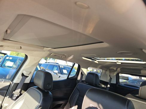 Used 2023 GMC Acadia Denali w/ Denali Ultimate Package image 15