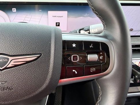 Certified 2025 Genesis GV80 3.5T Advanced AWD/4WD image 27