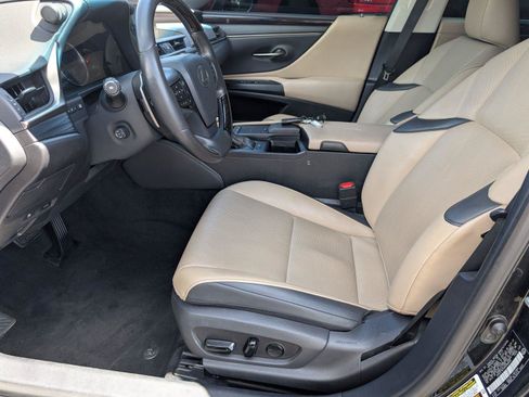 Used 2021 Lexus ES 350 w/ Premium Package FWD image 11