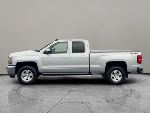 Used 2018 Chevrolet Silverado 1500 LT w/ All Star Edition AWD/4WD image 3
