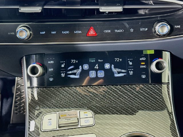 New 2027 Genesis GV70 3.5T Prestige AWD/4WD image 14