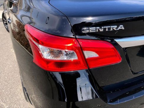 Used 2019 Nissan Sentra SV w/ Special Edition Package image 27