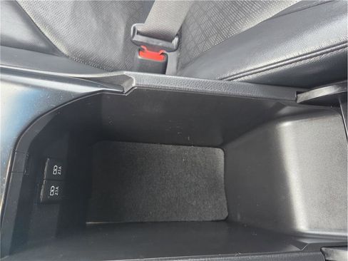 Used 2018 Toyota Camry XSE image 22