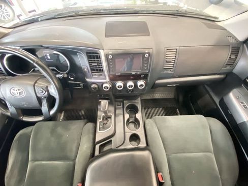Used 2022 Toyota Sequoia TRD Sport AWD/4WD image 22