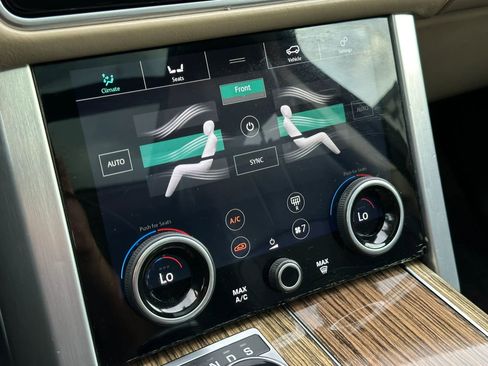 Used 2018 Land Rover Range Rover Long Wheelbase Supercharged image 39