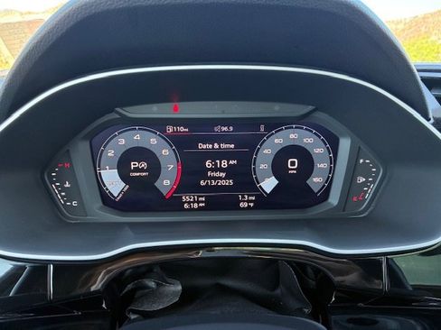 Used 2024 Audi Q3 2.0T Premium image 12