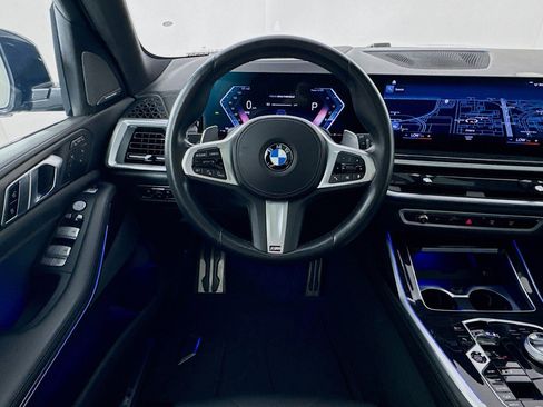 Used 2023 BMW X7 xDrive40i w/ Executive Package AWD/4WD image 5