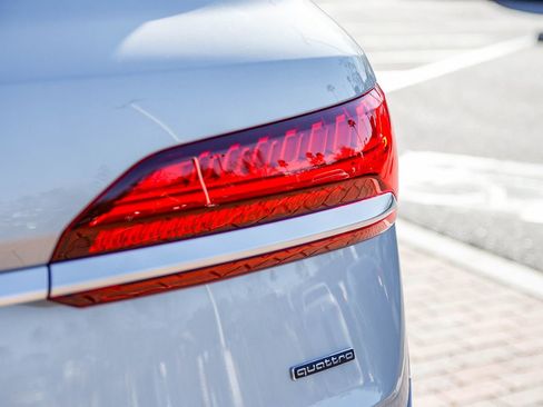 Certified 2025 Audi Q7 2.0T Premium w/ Convenience Package image 8