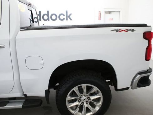 Used 2019 Chevrolet Silverado 1500 LTZ w/ LTZ Plus Package AWD/4WD image 6