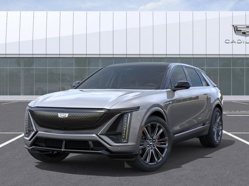 New 2026 Cadillac Lyriq V AWD/4WD image 6