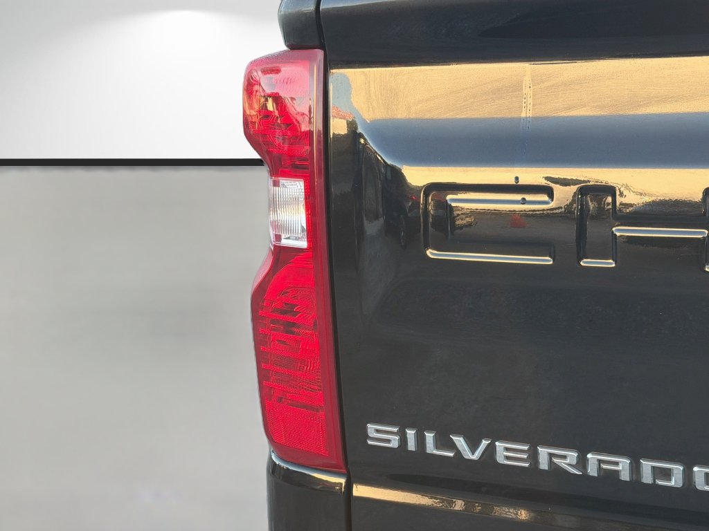 Used 2020 Chevrolet Silverado 1500 LT w/ All-Star Edition RWD image 11