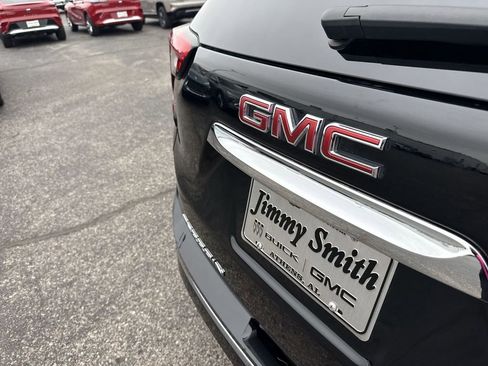 Certified 2024 GMC Terrain Denali w/ Black Diamond Edition image 38