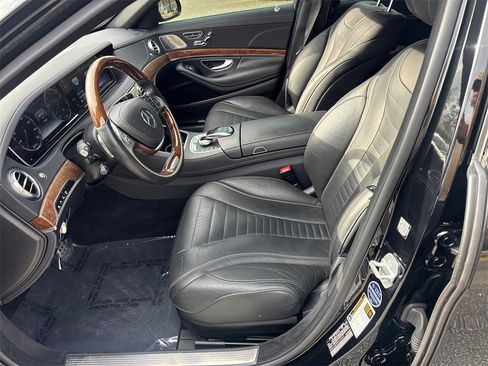 Used 2016 Mercedes-Benz S 550 4MATIC Sedan image 9