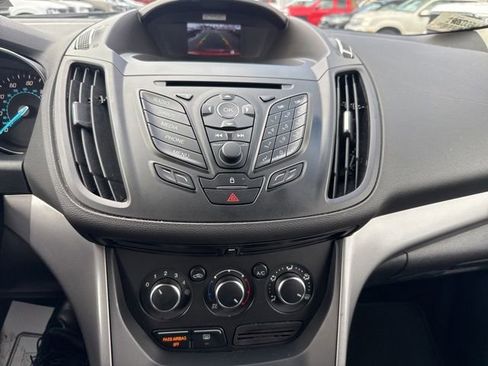 Used 2016 Ford Escape SE image 19