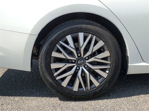 Used 2023 Nissan Altima 2.5 SV image 40