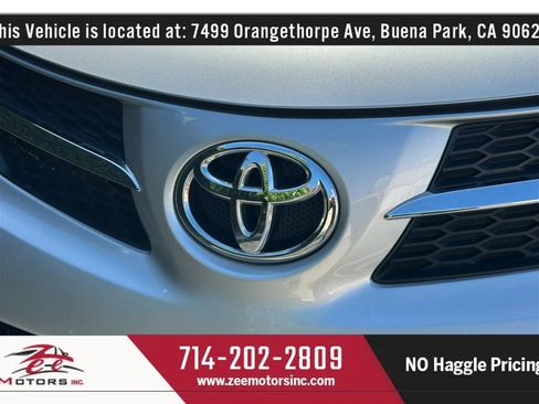 Used 2015 Toyota RAV4 LE image 53