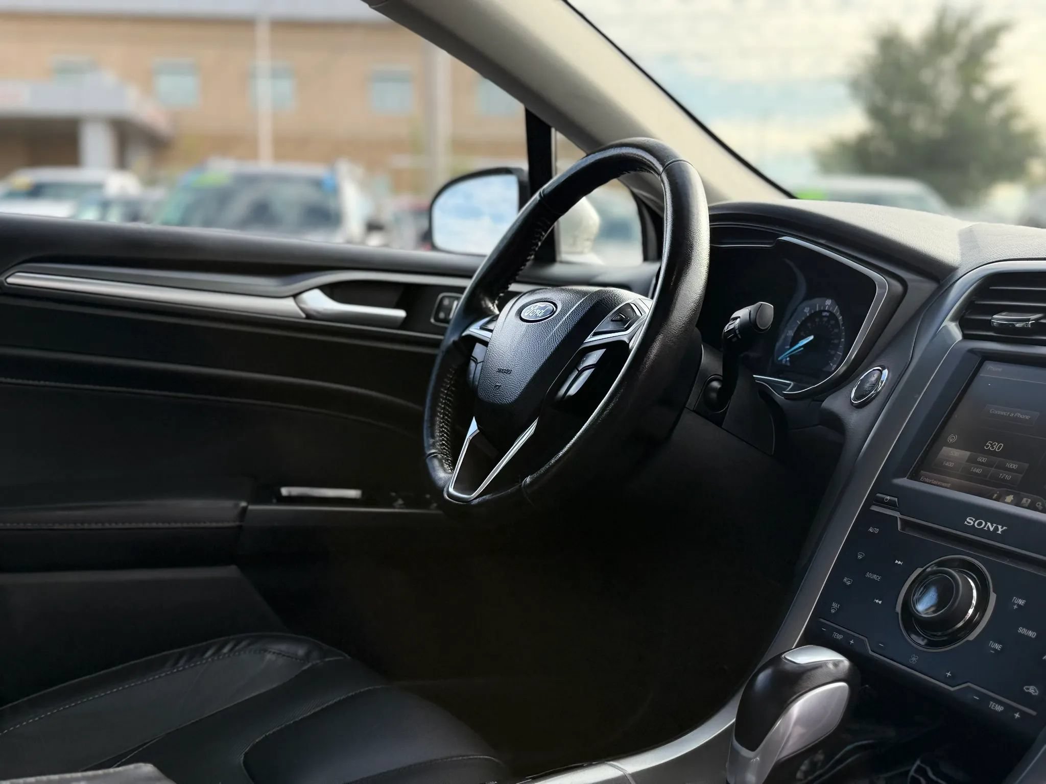 Used 2014 Ford Fusion Titanium FWD image 23