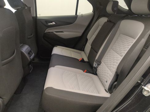 Used 2020 Chevrolet Equinox LT image 18