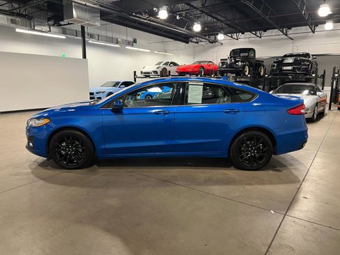 Used 2019 Ford Fusion SE w/ Equipment Group 151A image 6