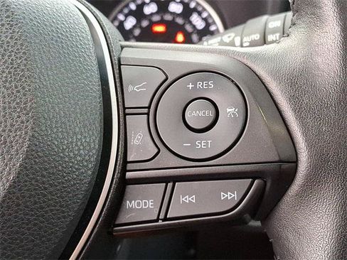 Certified 2022 Toyota RAV4 XLE w/ Convenience Package AWD/4WD image 29