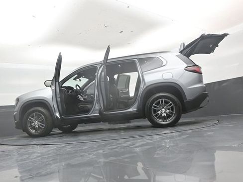 Used 2025 GMC Acadia Elevation FWD image 58