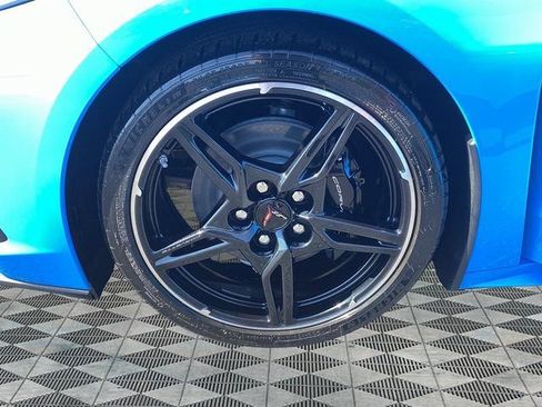 Used 2023 Chevrolet Corvette Stingray Premium Cpe w/ Engine Appearance Package RWD image 11
