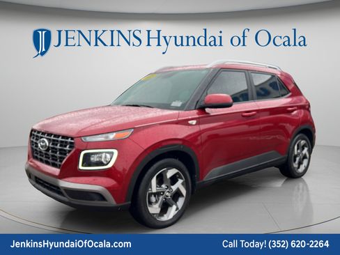 Certified 2025 Hyundai Venue Limited FWD image 7