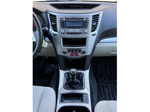 Used 2014 Subaru Legacy 2.5i w/ Popular Package #2 AWD/4WD image 11
