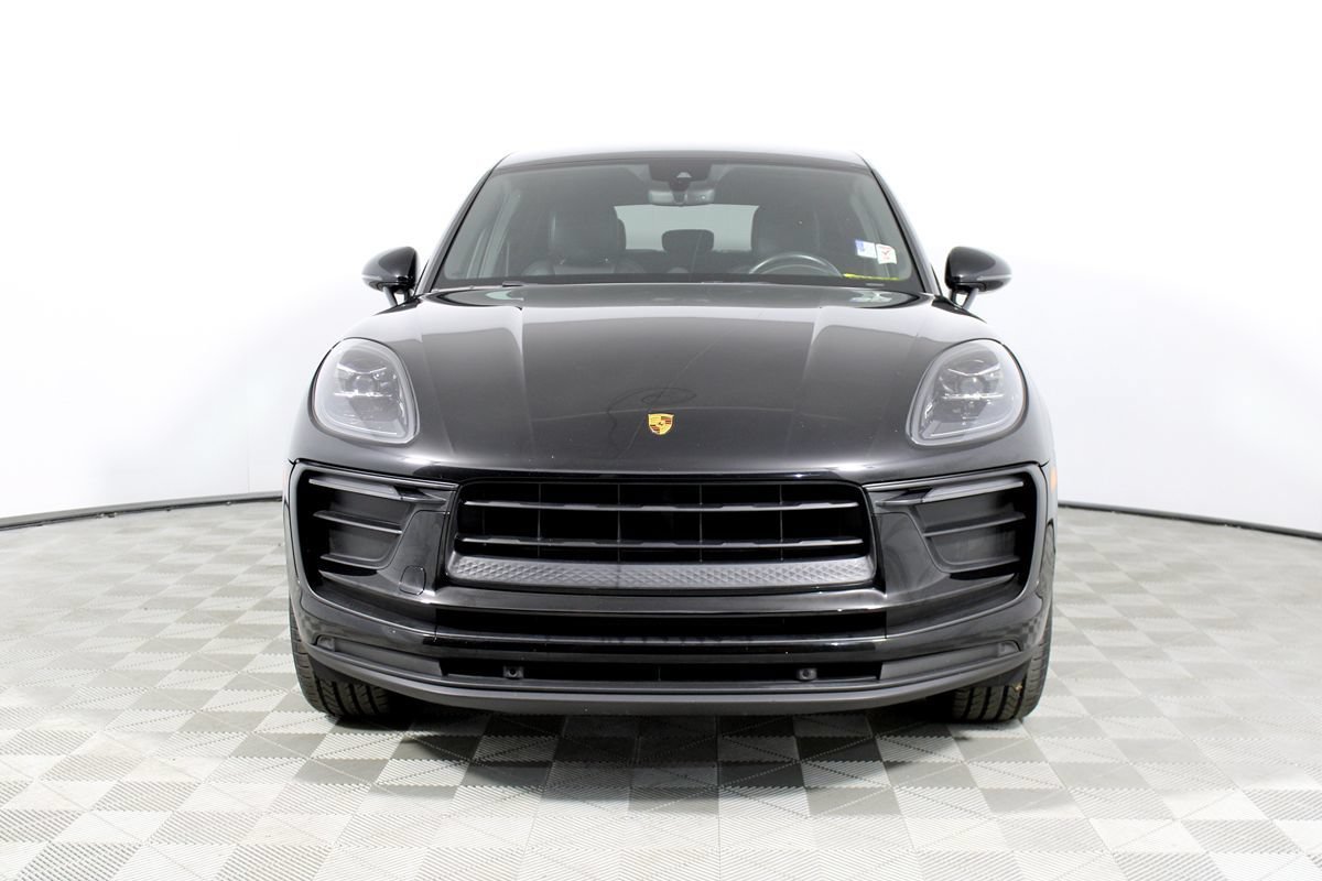 Used 2022 Porsche Macan AWD/4WD image 46