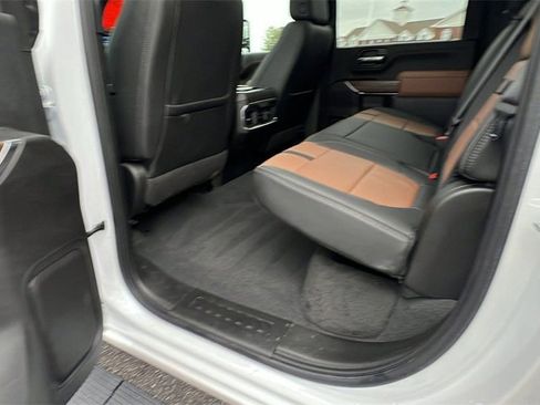 Used 2022 Chevrolet Silverado 2500 High Country w/ Z71 Off-Road Package image 21