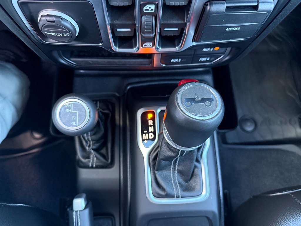 Used 2020 Jeep Wrangler Unlimited Sahara AWD/4WD image 24