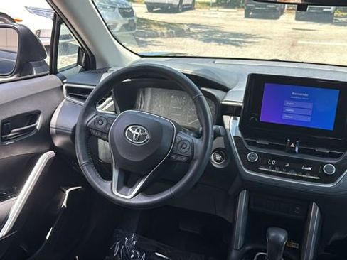 Certified 2023 Toyota Corolla Cross LE w/ Moonroof Package FWD image 15