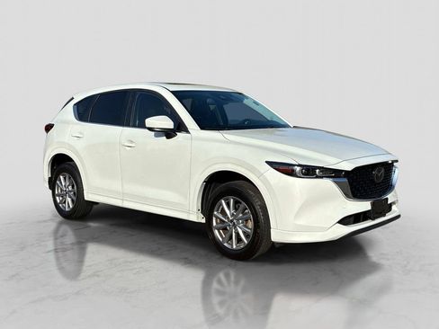 Used 2024 MAZDA CX-5 AWD 2.5 S w/ Preferred Package image 3