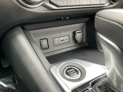 Used 2024 Nissan Sentra SV image 22