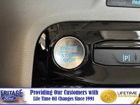 New 2025 Ford Escape SE w/ PHEV Premium Package FWD image 20