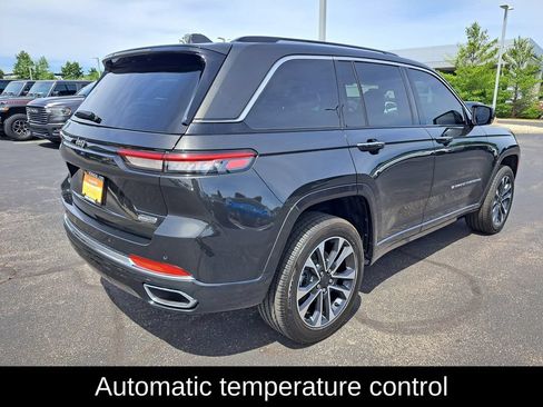 Used 2023 Jeep Grand Cherokee Overland AWD/4WD image 3