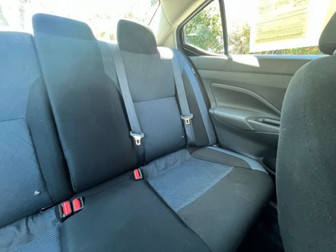 Used 2025 Nissan Versa SV FWD image 35