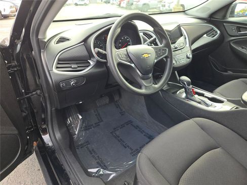 Used 2024 Chevrolet Malibu LT image 23