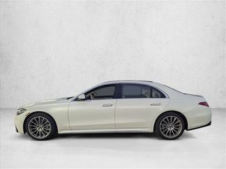 Used 2023 Mercedes-Benz S 500 4MATIC video 3