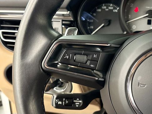 Used 2023 Porsche Macan S AWD/4WD image 22