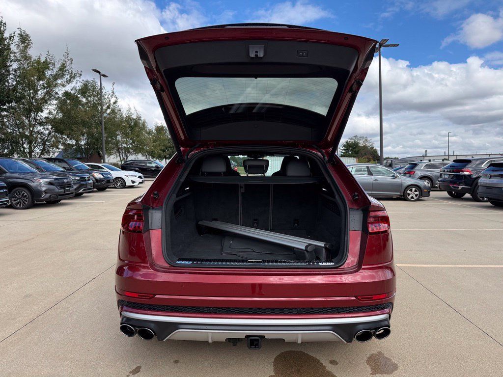 Used 2021 Audi SQ8 Prestige AWD/4WD image 23