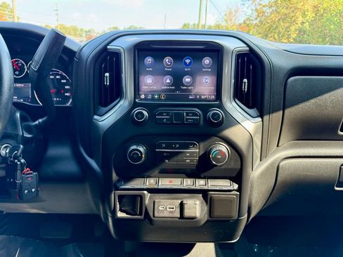 Used 2020 Chevrolet Silverado 1500 LT w/ Trailering Package image 17