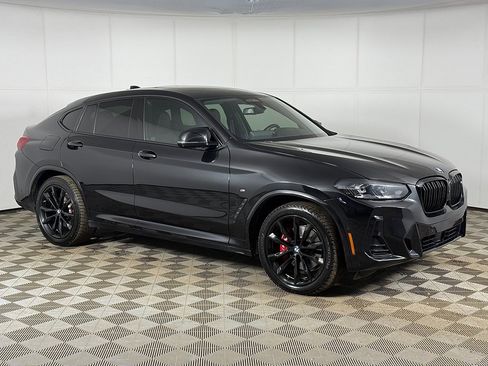 Used 2024 BMW X4 M40i w/ Premium Enhanced Package image 2